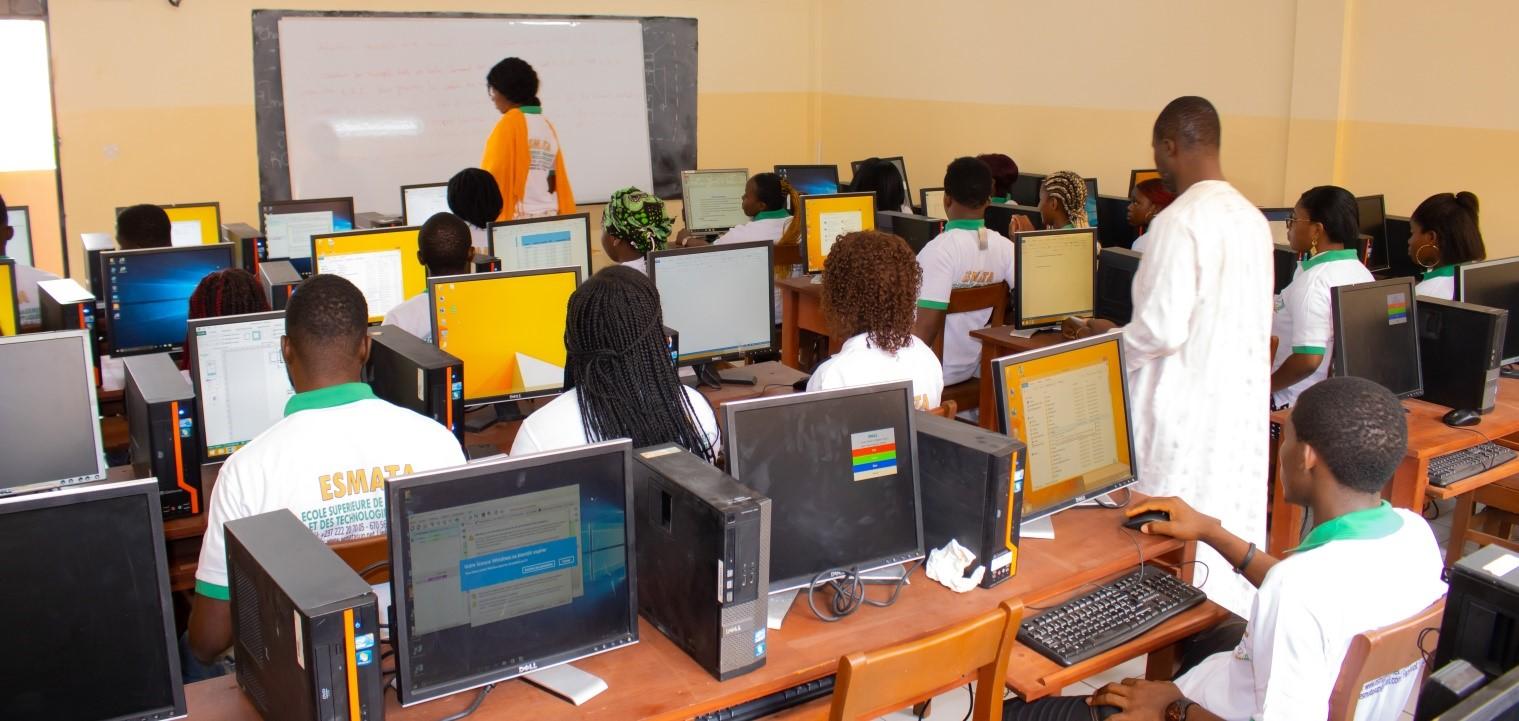 École Supérieure de Management et des Technologies Appliquées
