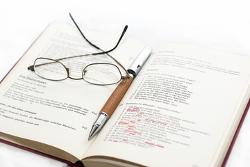 EXECUTIVE SECRETARIAL STUDIES